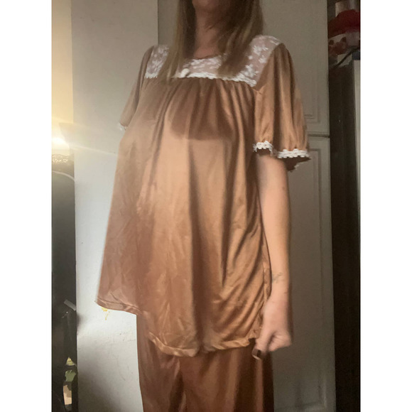 Vintage Brown Silky Ruffled Sleepset Pajamas XXL - Picture 2 of 9